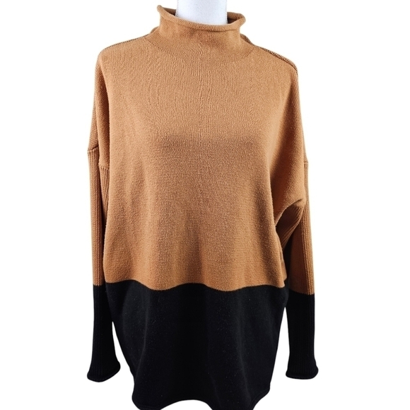 TAHARI Colorblock Mock Turtleneck Oversized Sweater in 2X - Picture 1 of 6